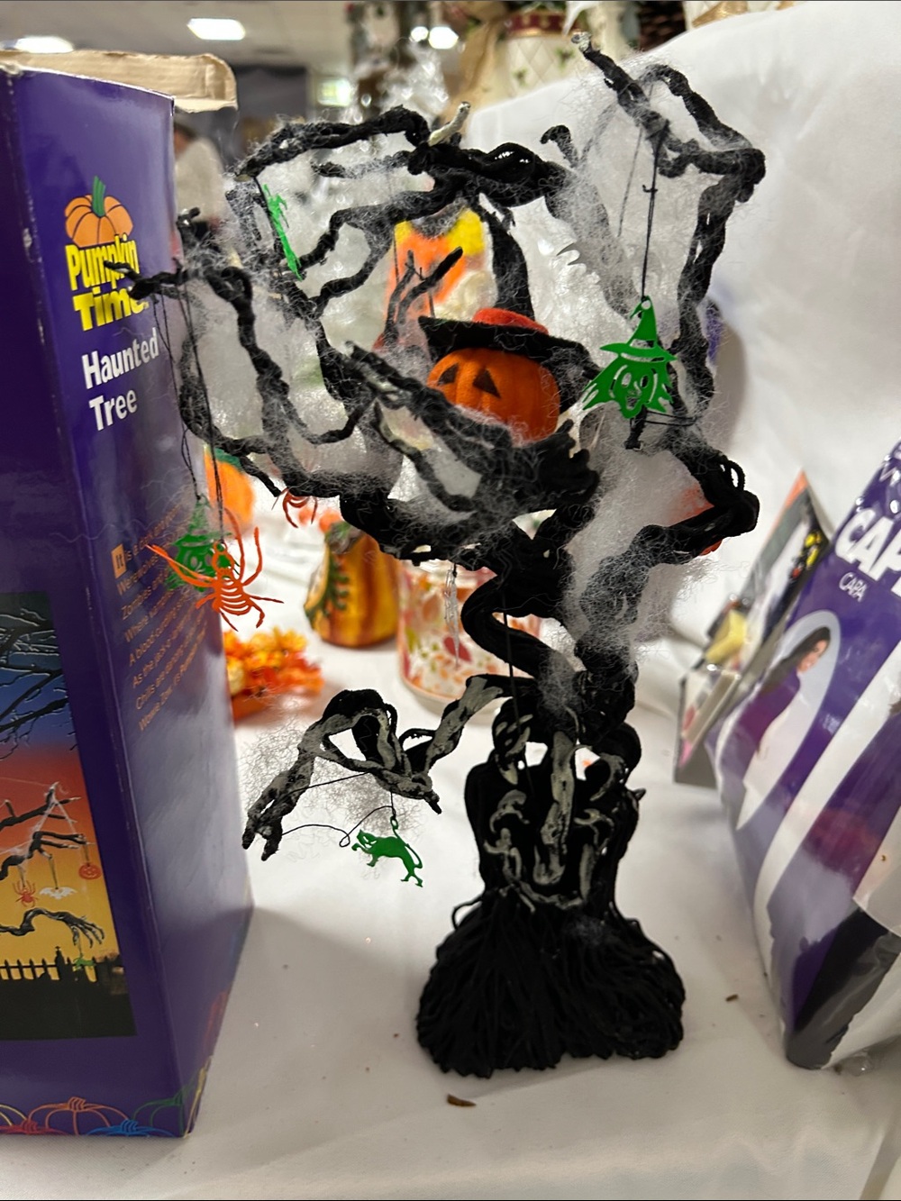 Pumpkin time haunted tree with original box